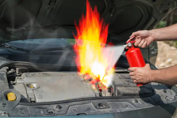Extintor para carro elétrico